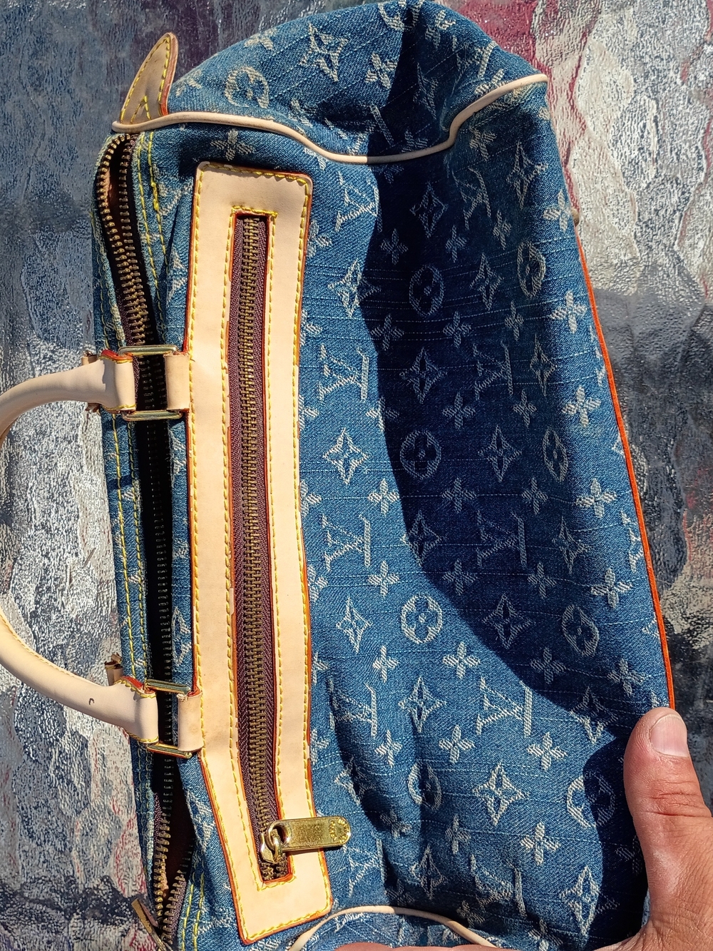 Vintage Louis Vuitton Purse - Picture 3 of 9